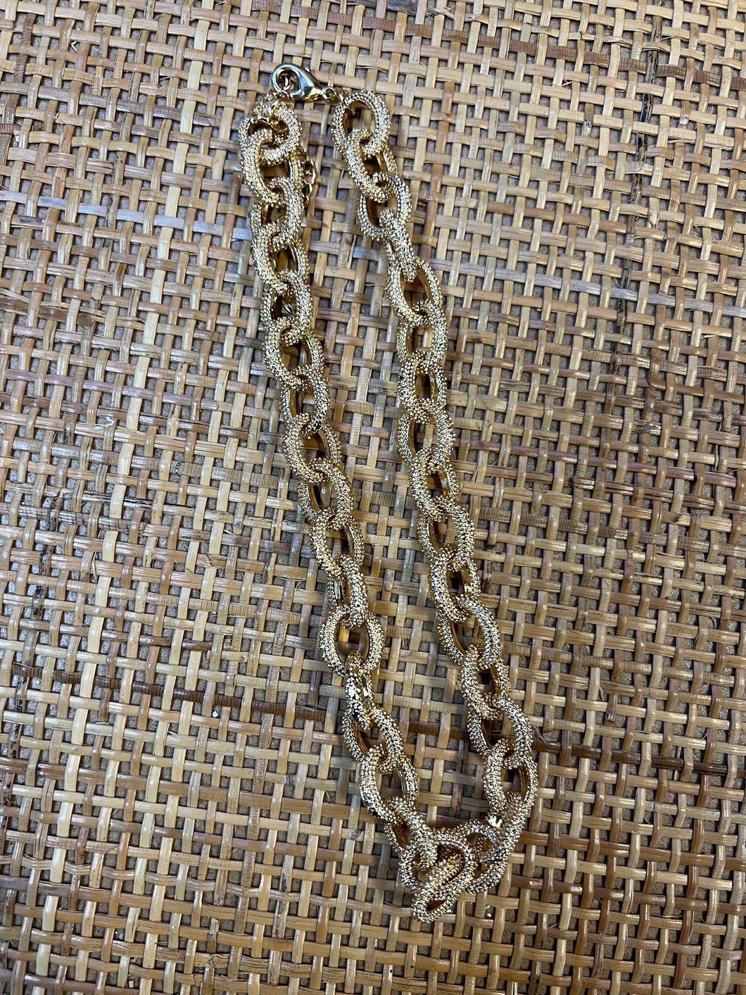 Textured Chain Necklace